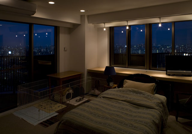 ゴージャスな夜景を一望できる寝室